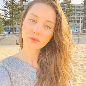 Meet your Posher, Daniela